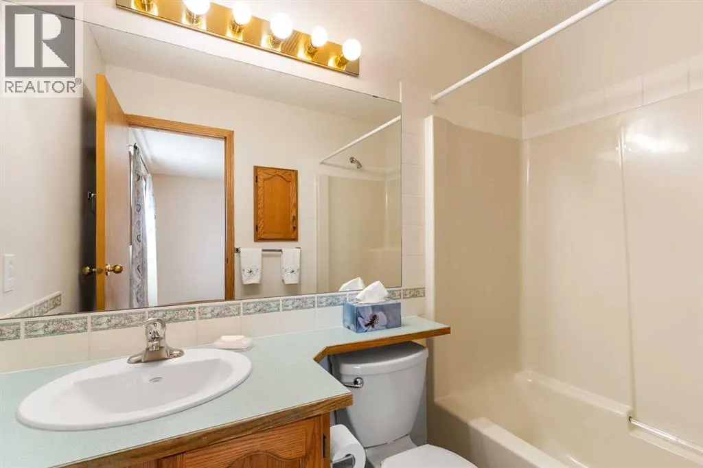 131 Tipping Close SE