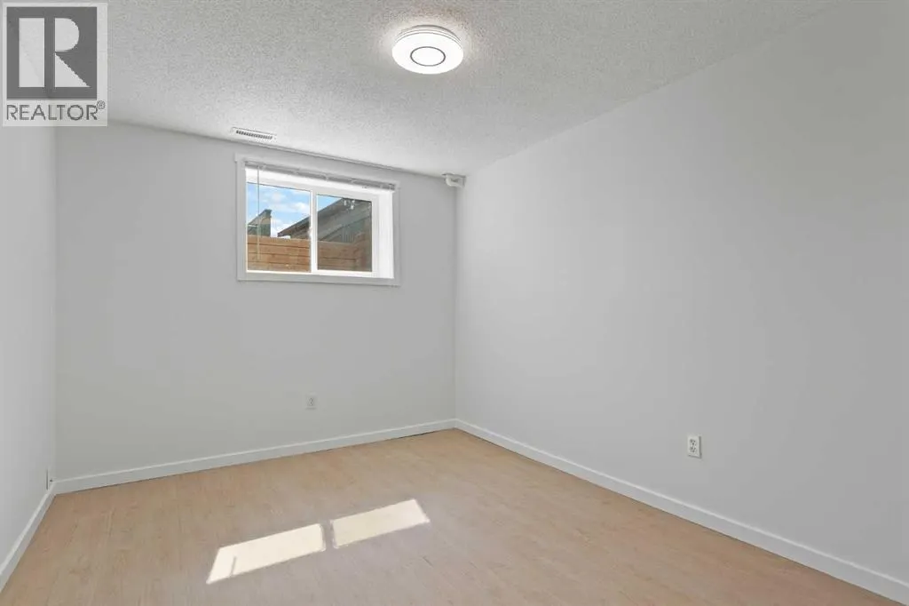 99 Abingdon Crescent NE