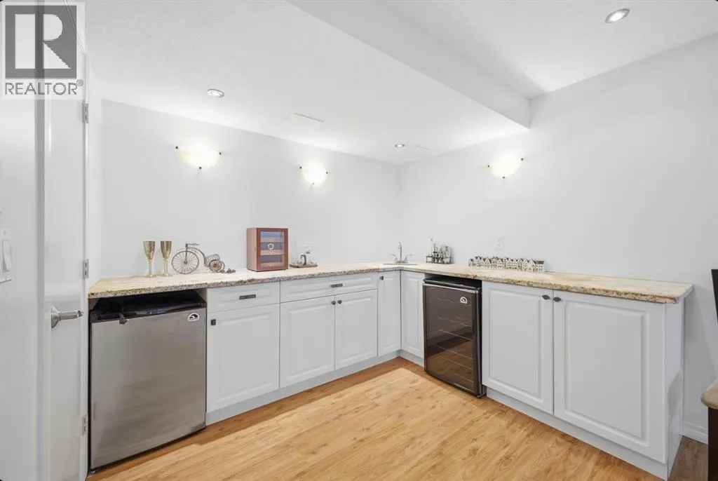 11 Falcon Ridge Drive