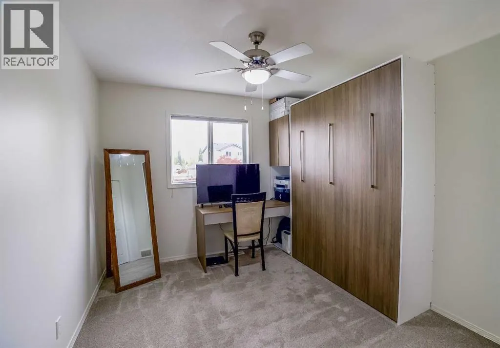 11 Falcon Ridge Drive