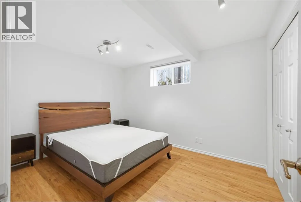 11 Falcon Ridge Drive