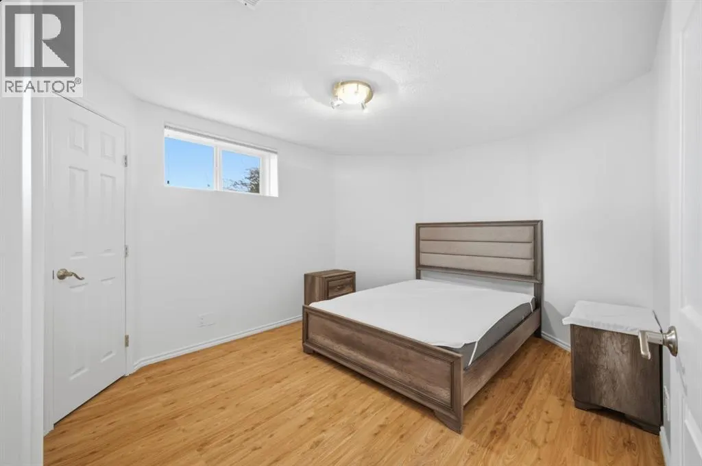 11 Falcon Ridge Drive