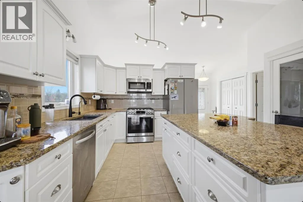 11 Falcon Ridge Drive