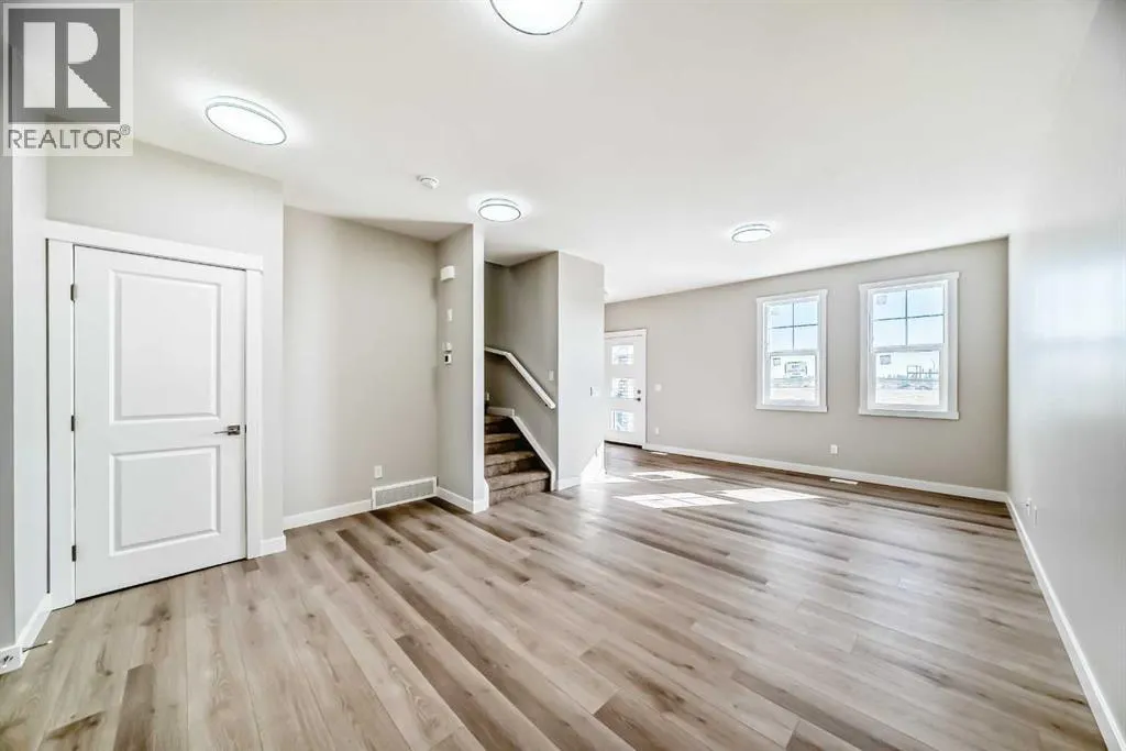 156 Belvedere Park SE