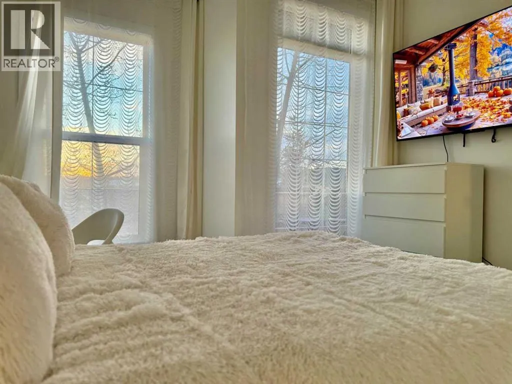 220, 15304 Bannister Road SE