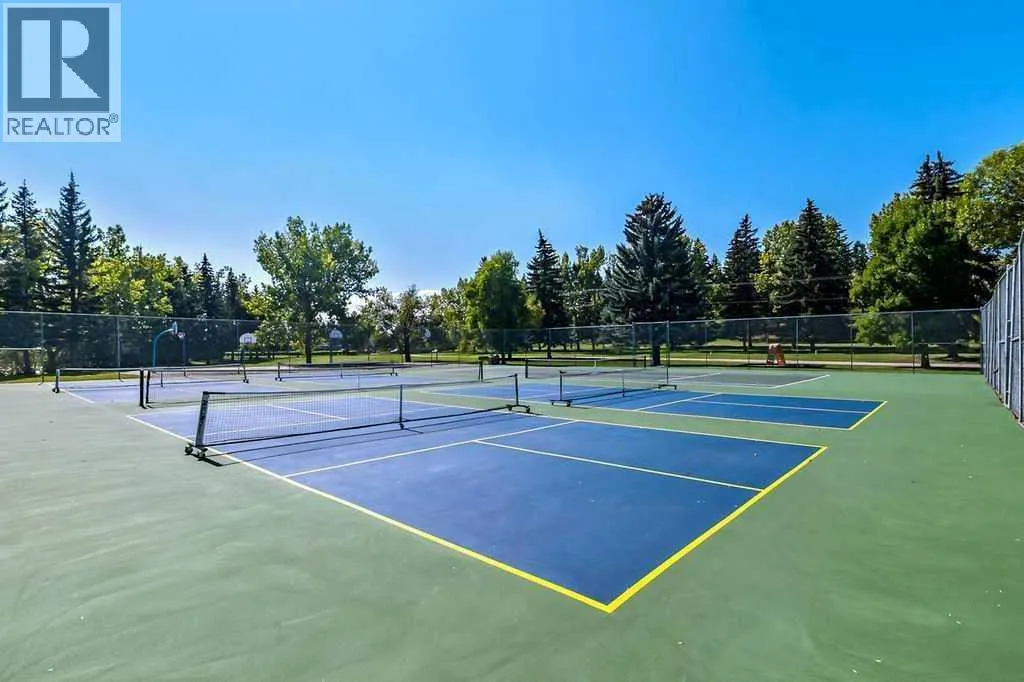 220, 15304 Bannister Road SE