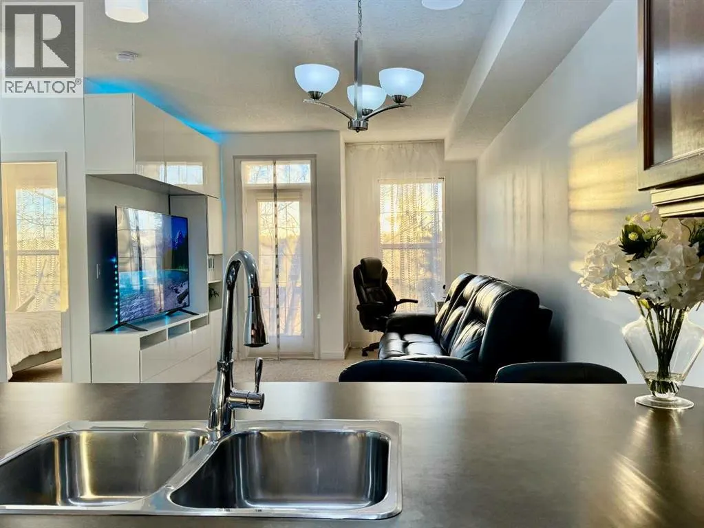 220, 15304 Bannister Road SE