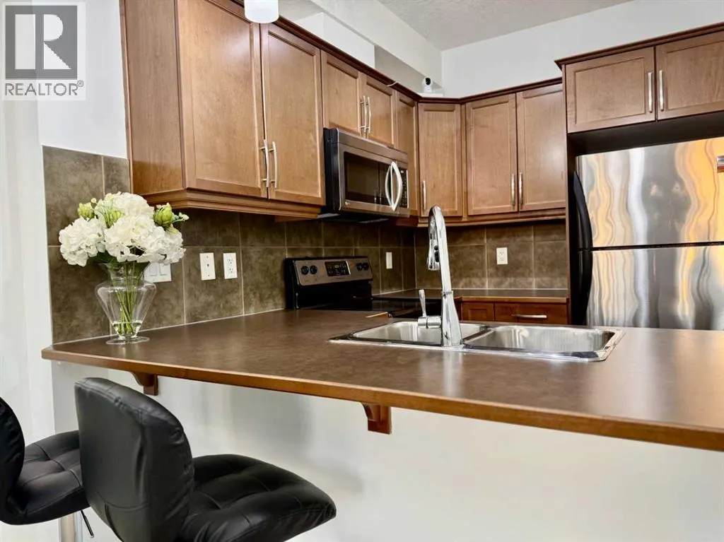 220, 15304 Bannister Road SE