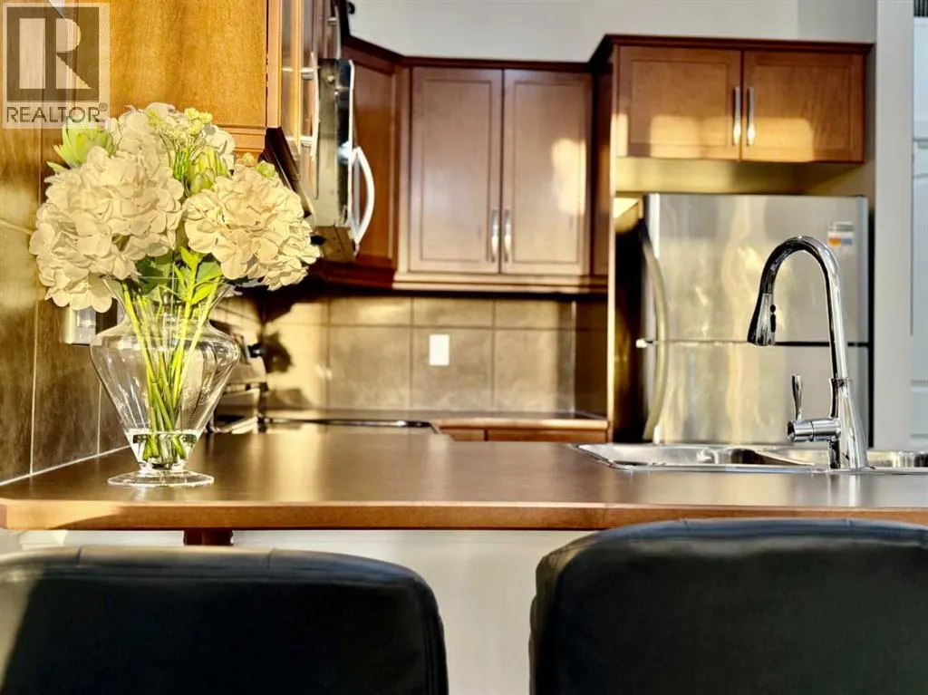 220, 15304 Bannister Road SE