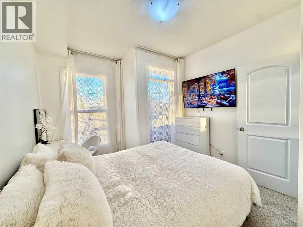 220, 15304 Bannister Road SE