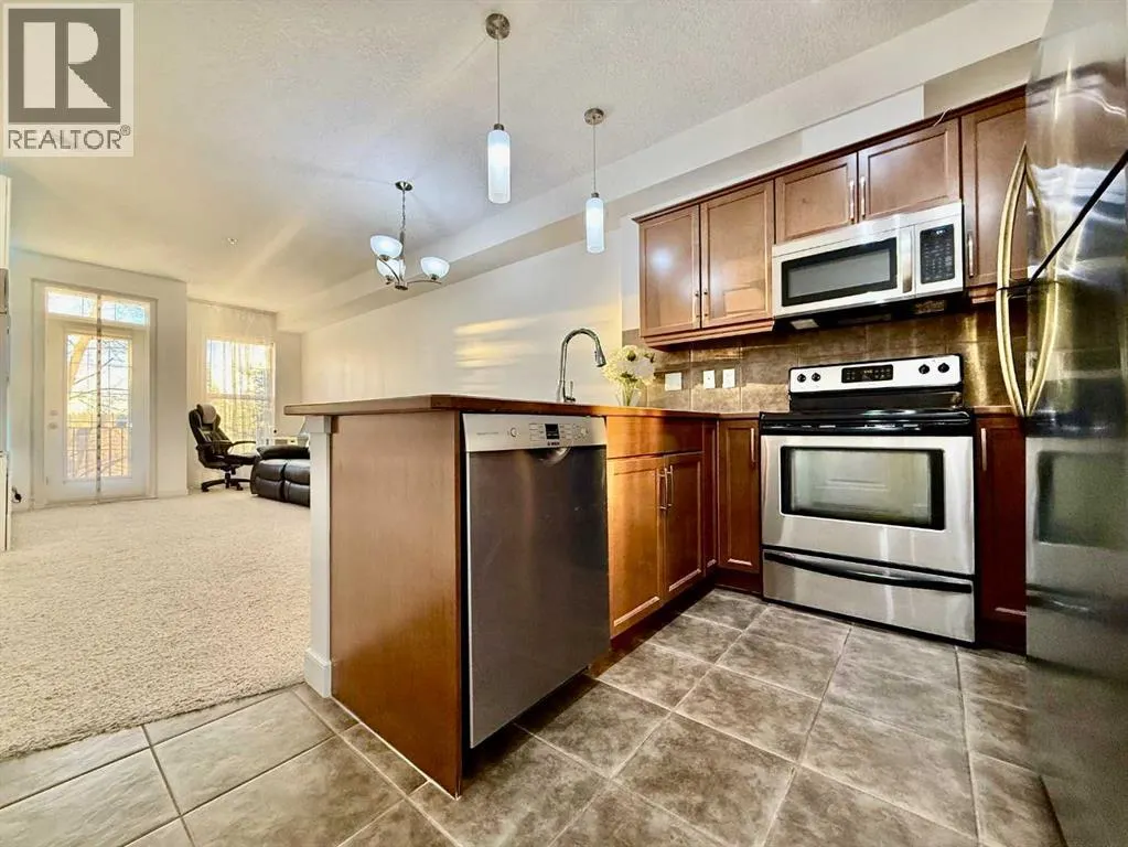 220, 15304 Bannister Road SE