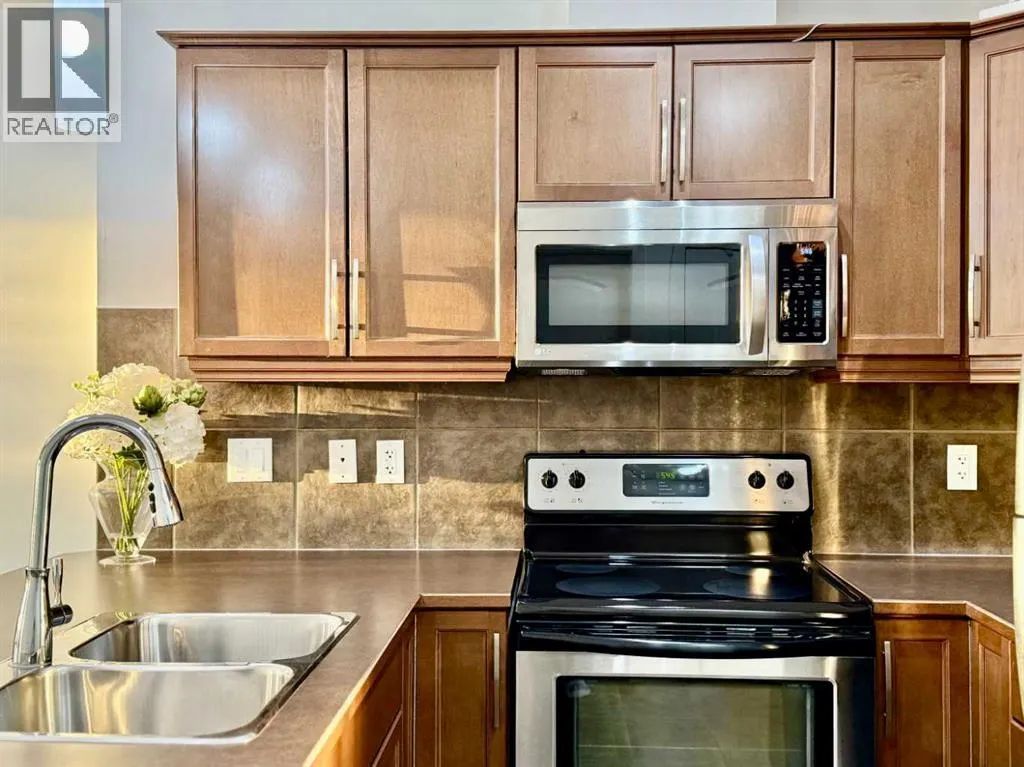 220, 15304 Bannister Road SE