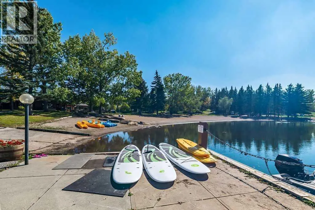 220, 15304 Bannister Road SE