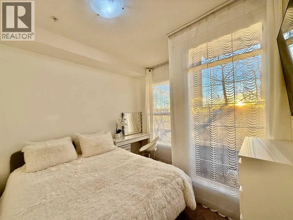 220, 15304 Bannister Road SE