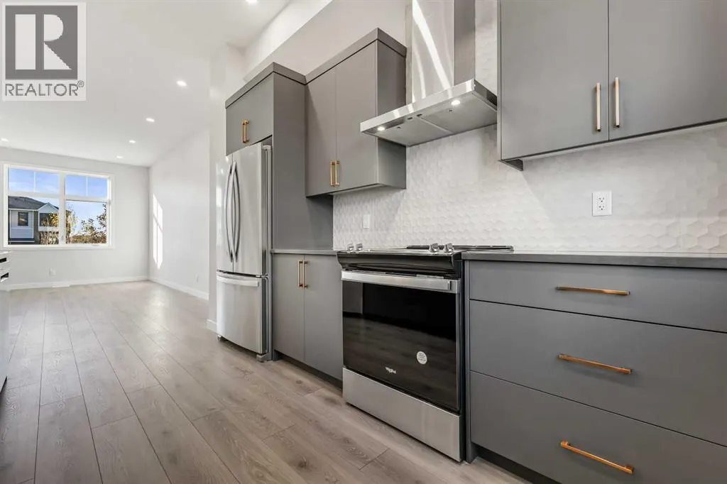 502, 185 Mahogany Gardens SE