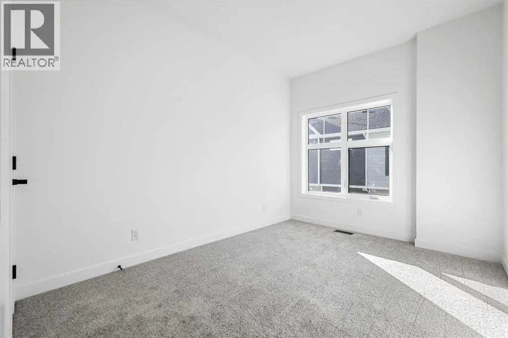 157 Mahogany Gardens SE