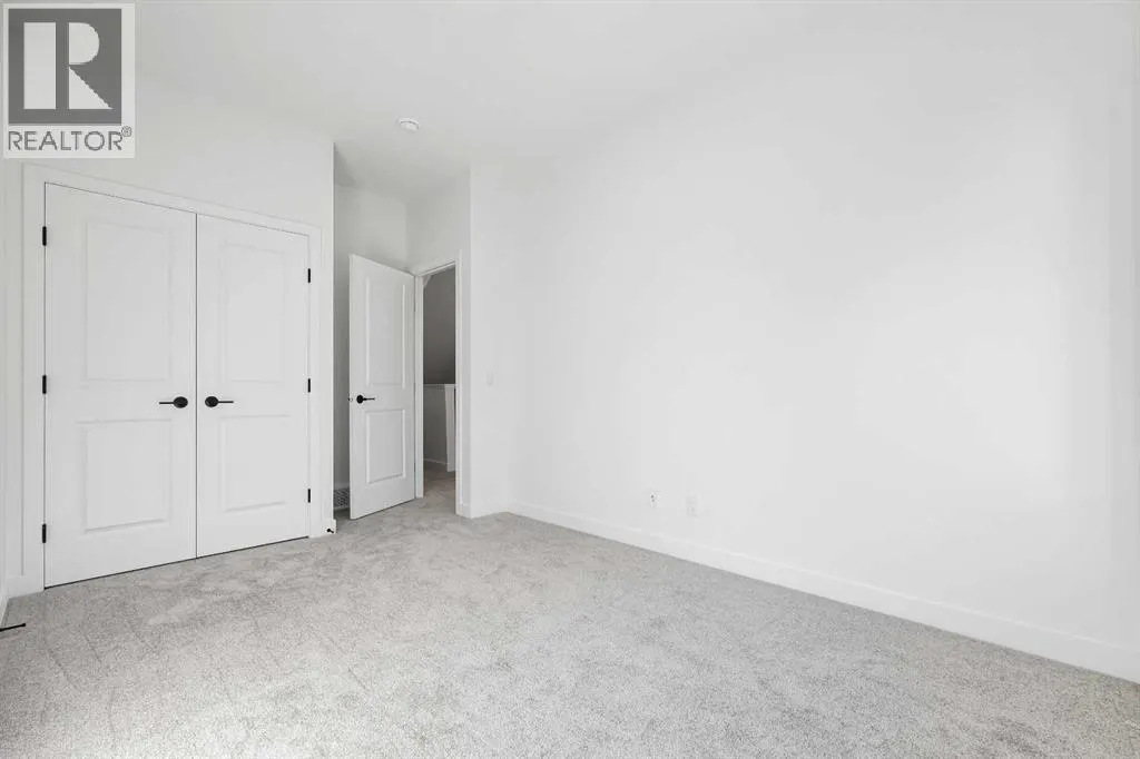 157 Mahogany Gardens SE