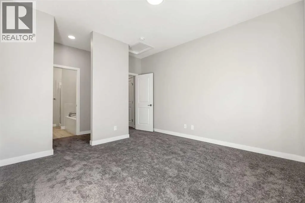 153 Mahogany Gardens SE