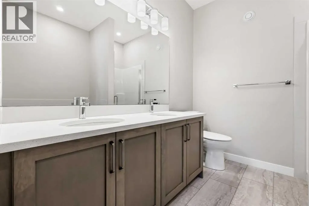 153 Mahogany Gardens SE