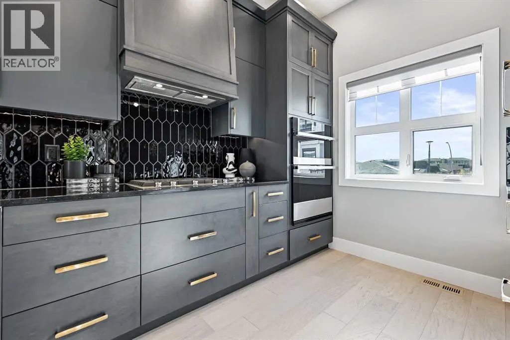 113, 595 Mahogany Road SE