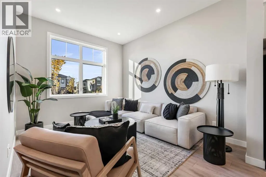 402, 185 Mahogany Gardens SE