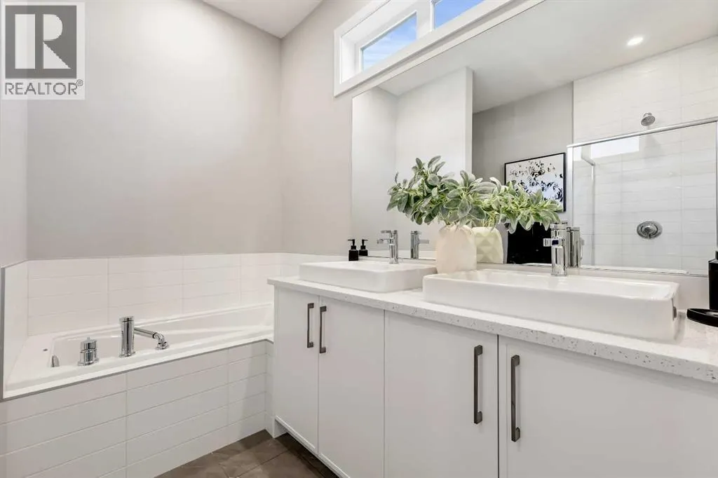 402, 185 Mahogany Gardens SE