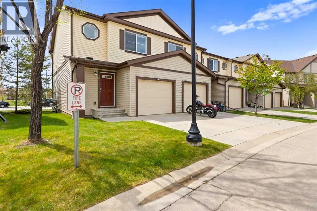 81 Copperpond Landing SE