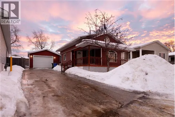 129 Grenfell Crescent