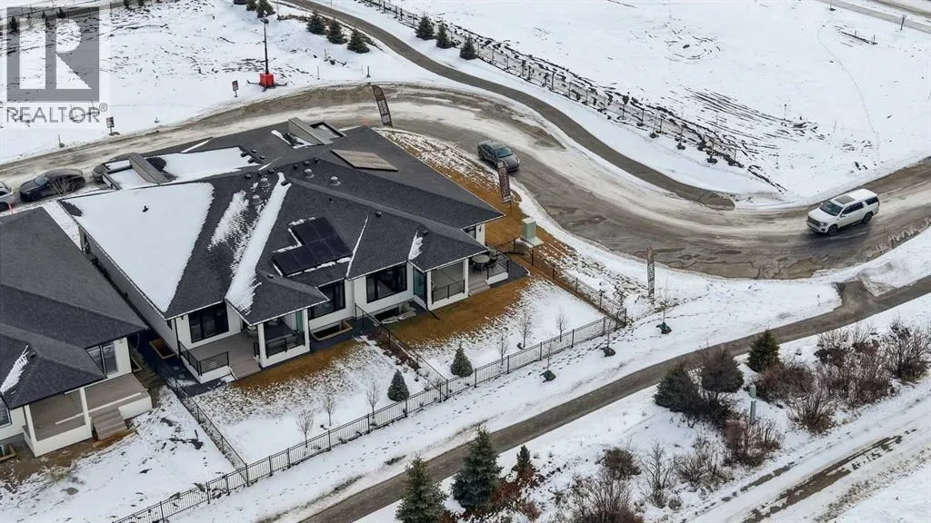 745 Serenity Bend