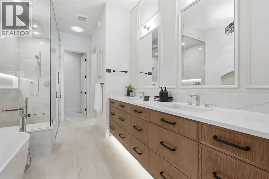 745 Serenity Bend