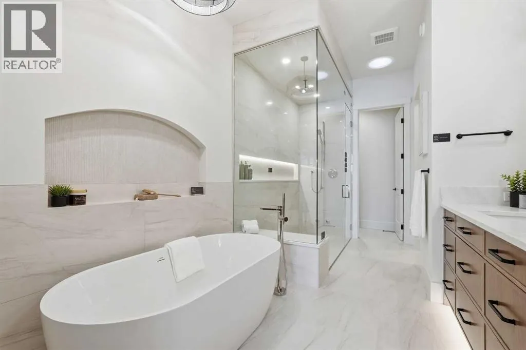 745 Serenity Bend