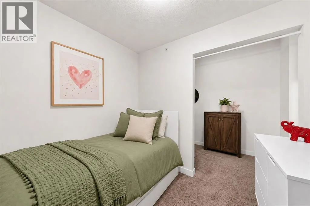 426, 25 Auburn Meadows Avenue SE