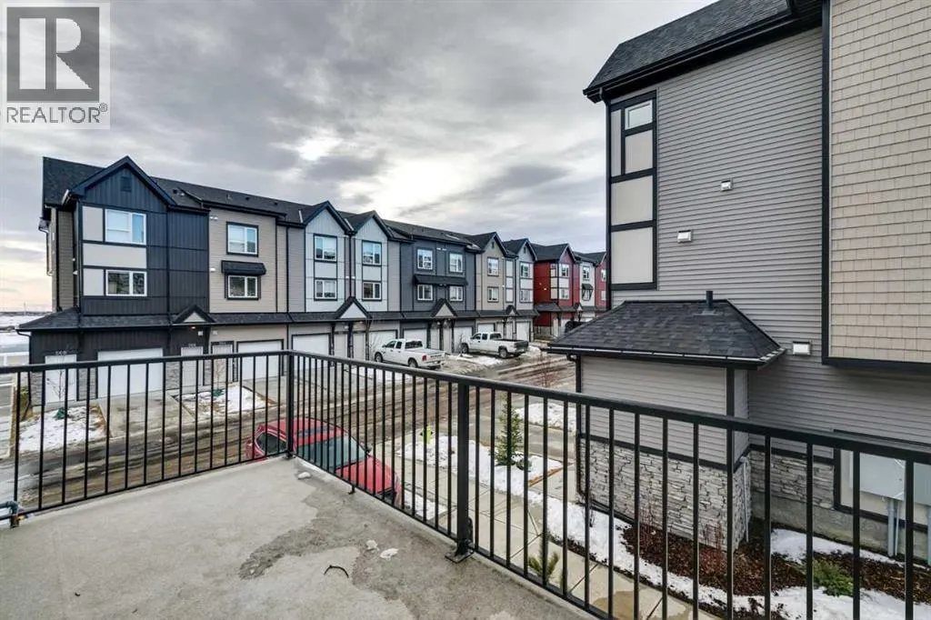 403, 850 Belmont Drive SW