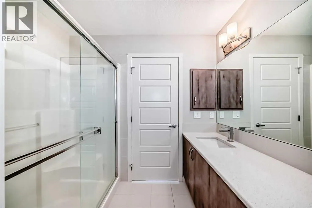 212, 20 Seton Park SE