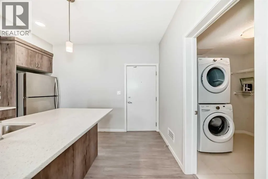 212, 20 Seton Park SE