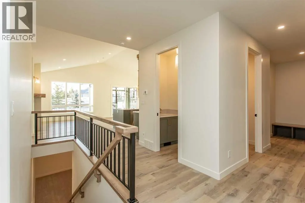 20 Emmett Crescent