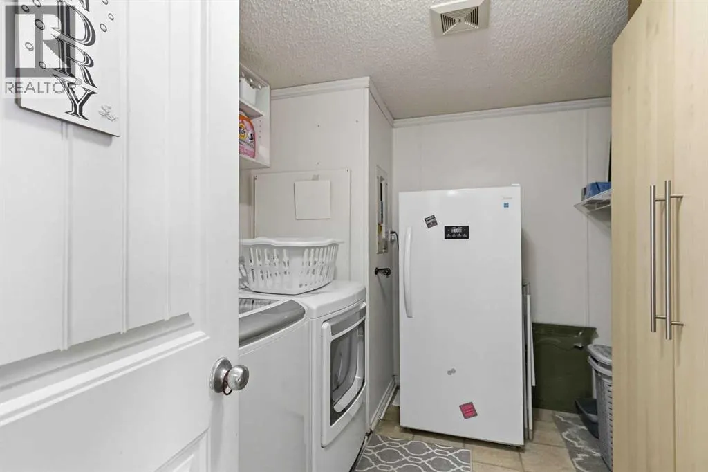 344 Grey Crescent