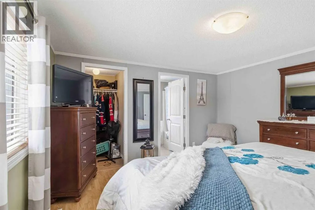 344 Grey Crescent