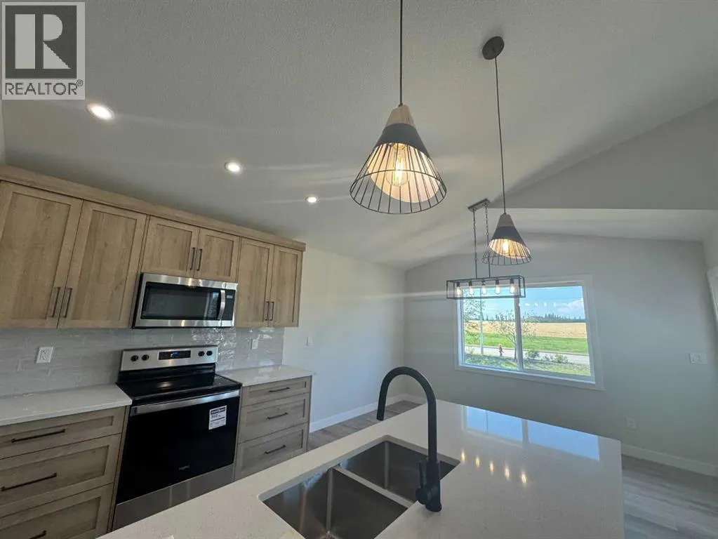 52 Emmett Crescent