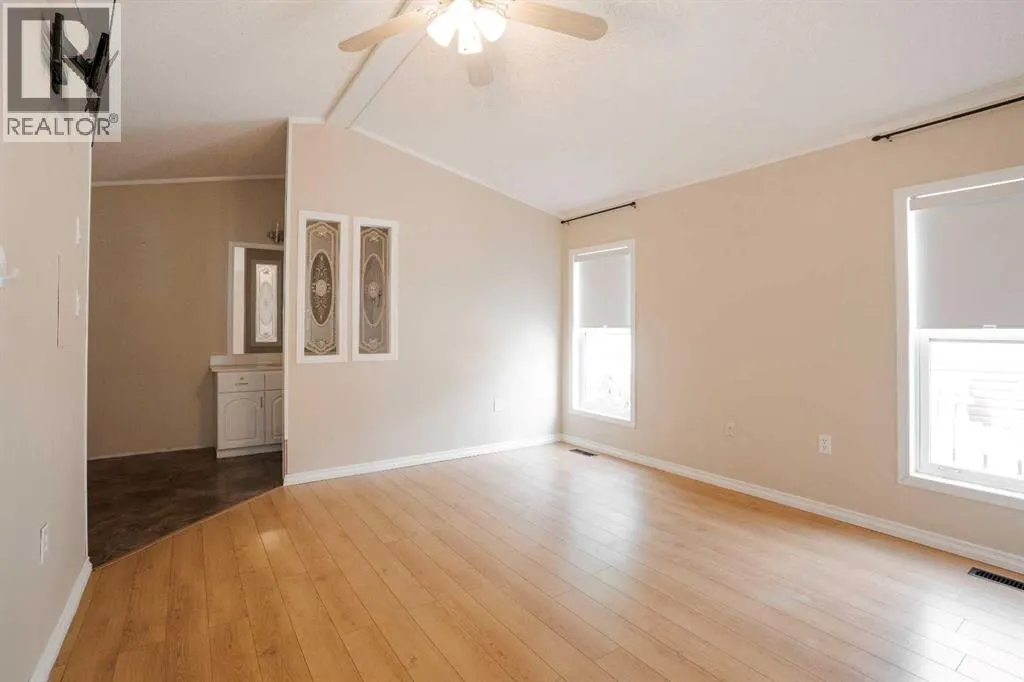 157 Grandview Crescent