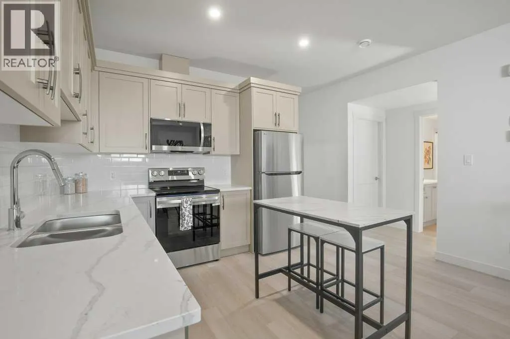 4 Emmett Crescent