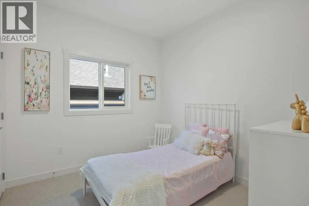 4 Emmett Crescent