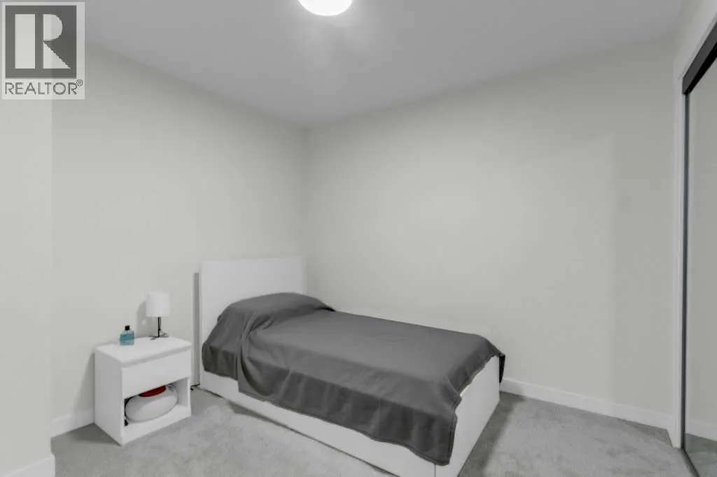 3411, 11 Mahogany Row SE