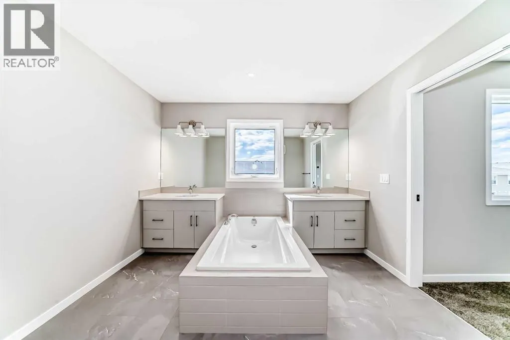 50 Magnolia Gardens SE