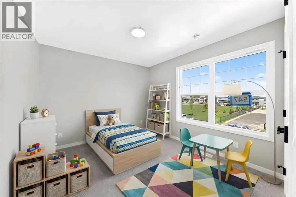 547 Mercado Avenue SE