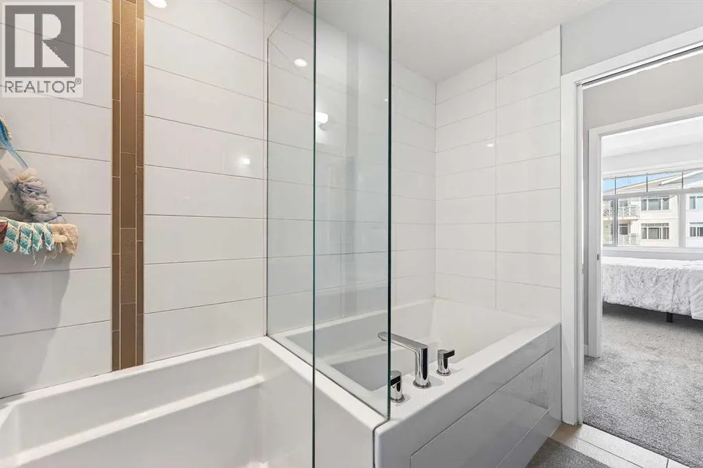 301, 16 Auburn Bay Link SE