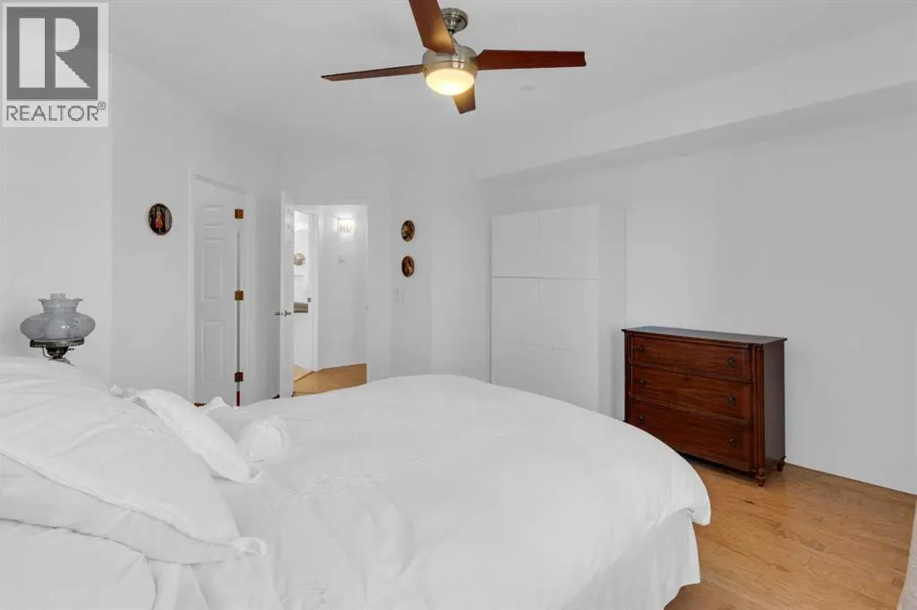 3115, 3115 Sienna Park Green SW