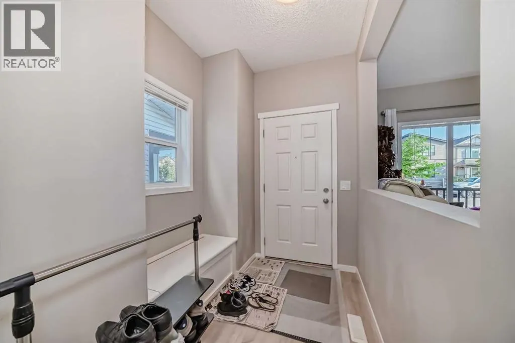 9 Copperpond Avenue SE