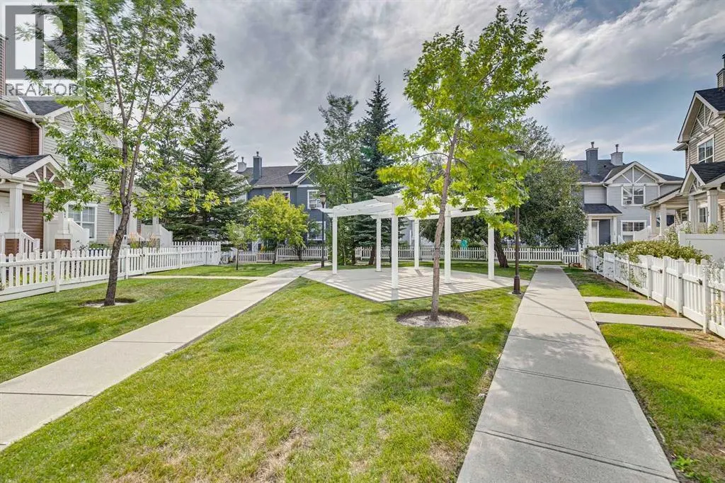 76 Elgin Gardens SE