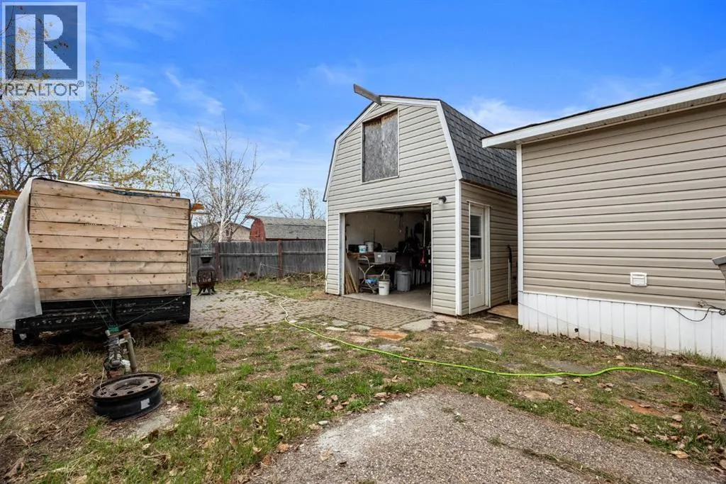 216 Grenfell Crescent